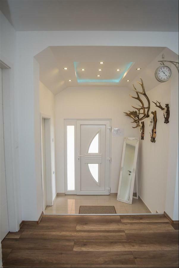 Apartman Hubertus 5* Vagovina Exterior photo